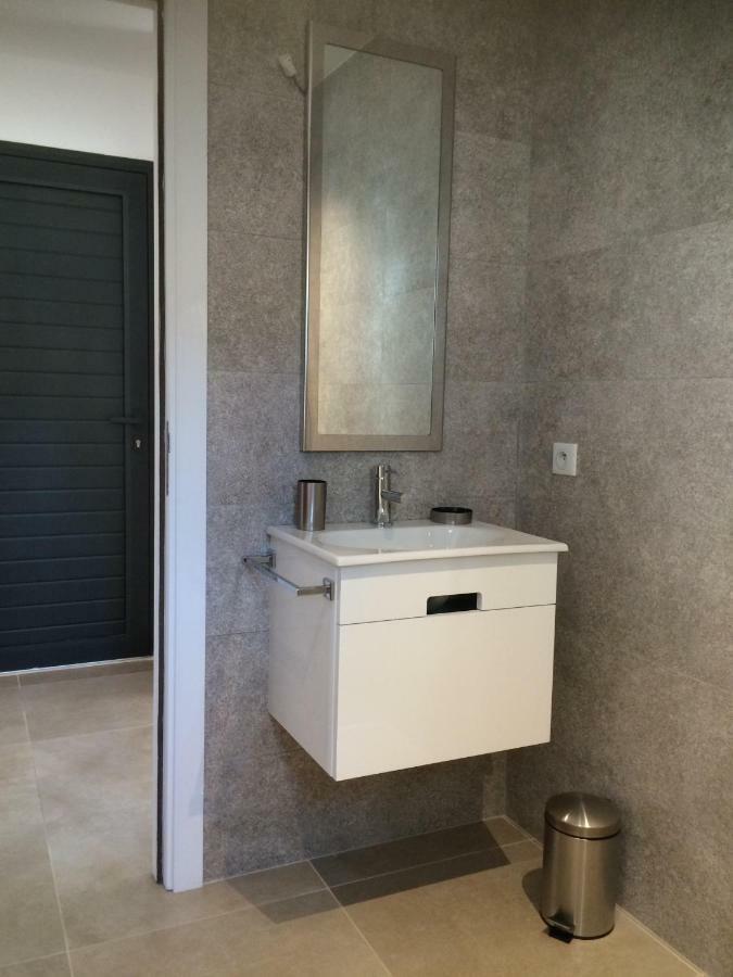 Villa Lucienne Bandol , T2 4 Etoiles Avec Garage, Dans Les Calanques Экстерьер фото